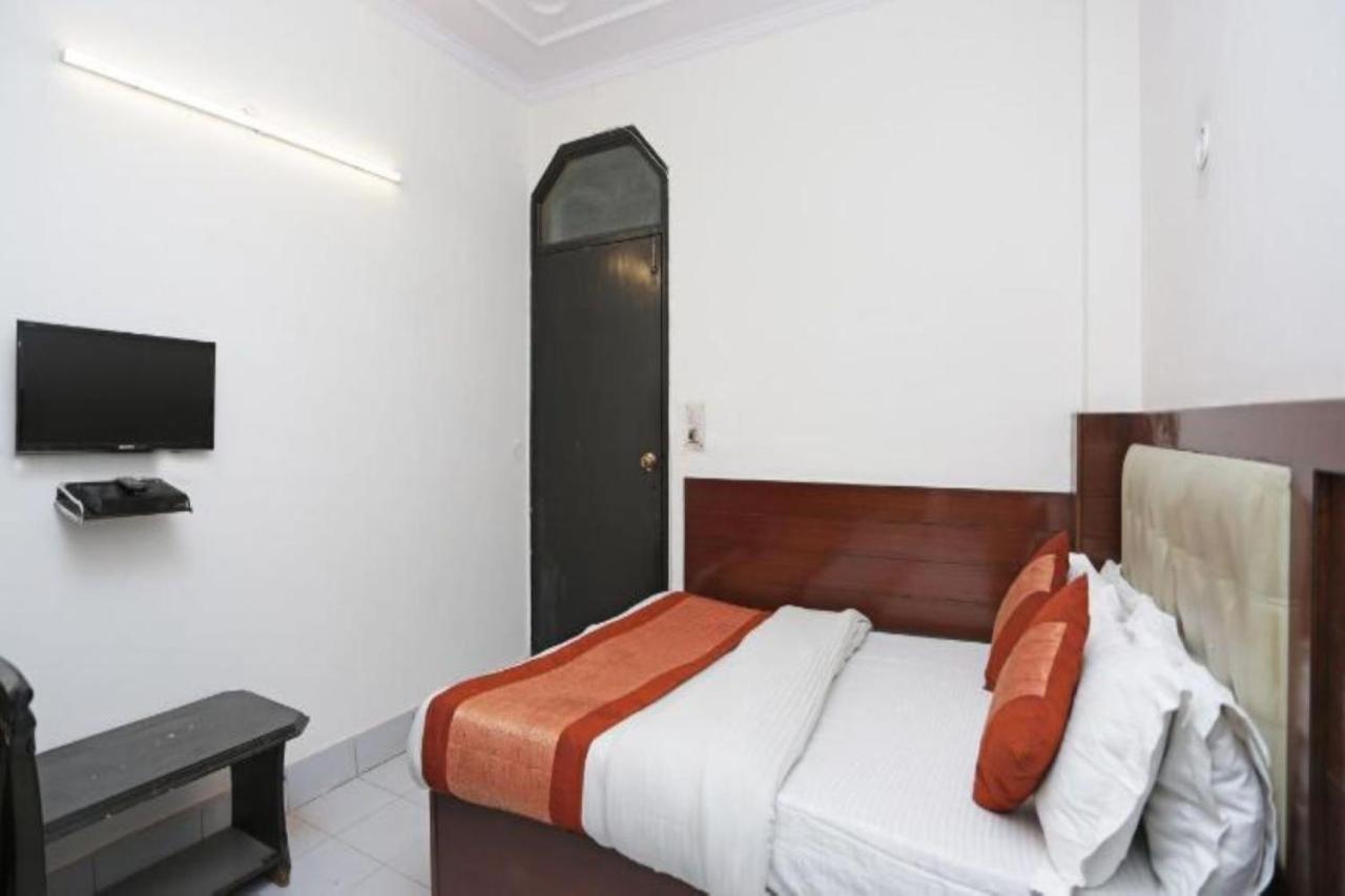 Hotel I Stay & Revels Near New Delhi Railway Station- By Ap Singh Hotels Extérieur photo